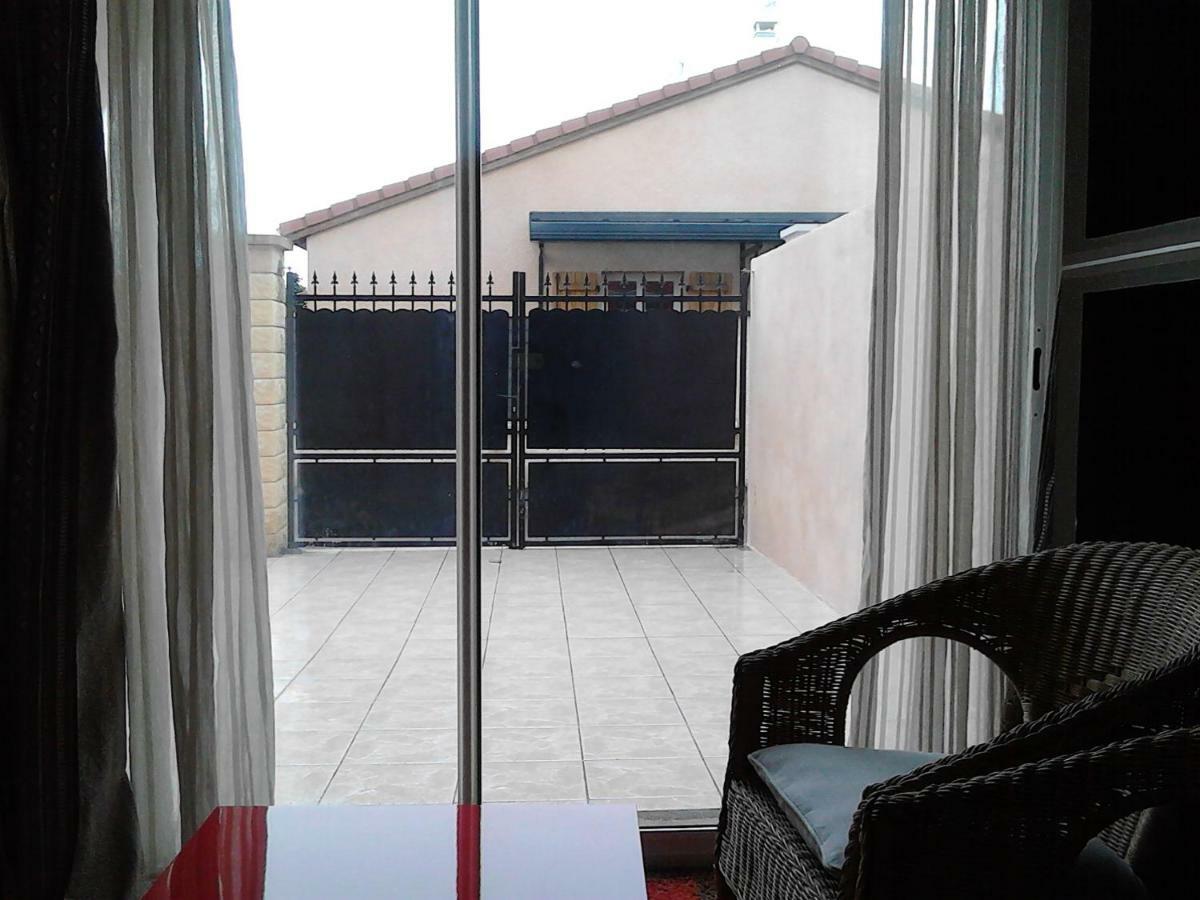 Studio Dependance Maison, 5 Mnt Gare & Tram Vénissieux Exteriör bild