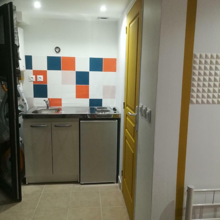 Studio Dependance Maison, 5 Mnt Gare & Tram Vénissieux Exteriör bild